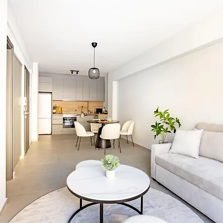 Ptolemeon 20, Apts & Center