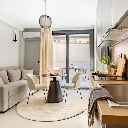 Ptolemeon 20, Apts & Center Apartment