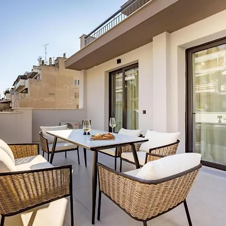 Ptolemeon 20, Apts & Center *