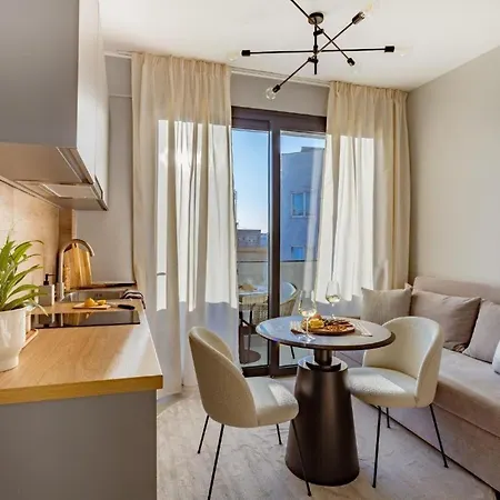 Apartment Ptolemeon 20, Apts & Center