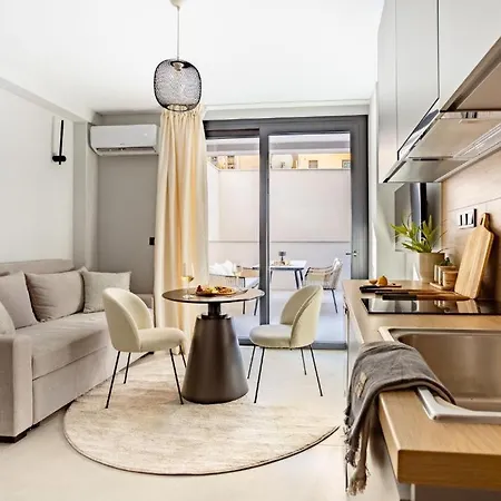 Ptolemeon 20, Apts & Center