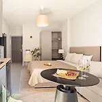 Apartment Ptolemeon 20, Apts & Center