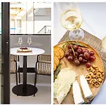 Ptolemeon 20, Apts & Center Apartment *