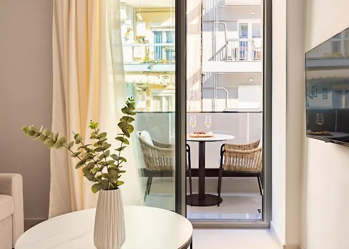 Ptolemeon 20, Apts & Center * Soluň