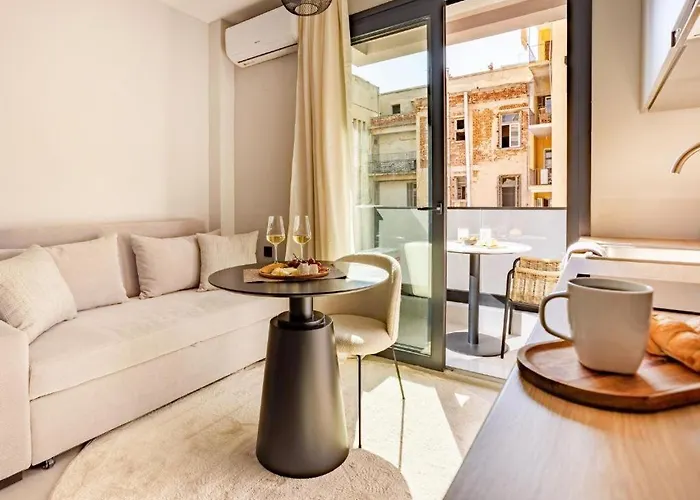 Ptolemeon 20, Apts & Center * Soluň